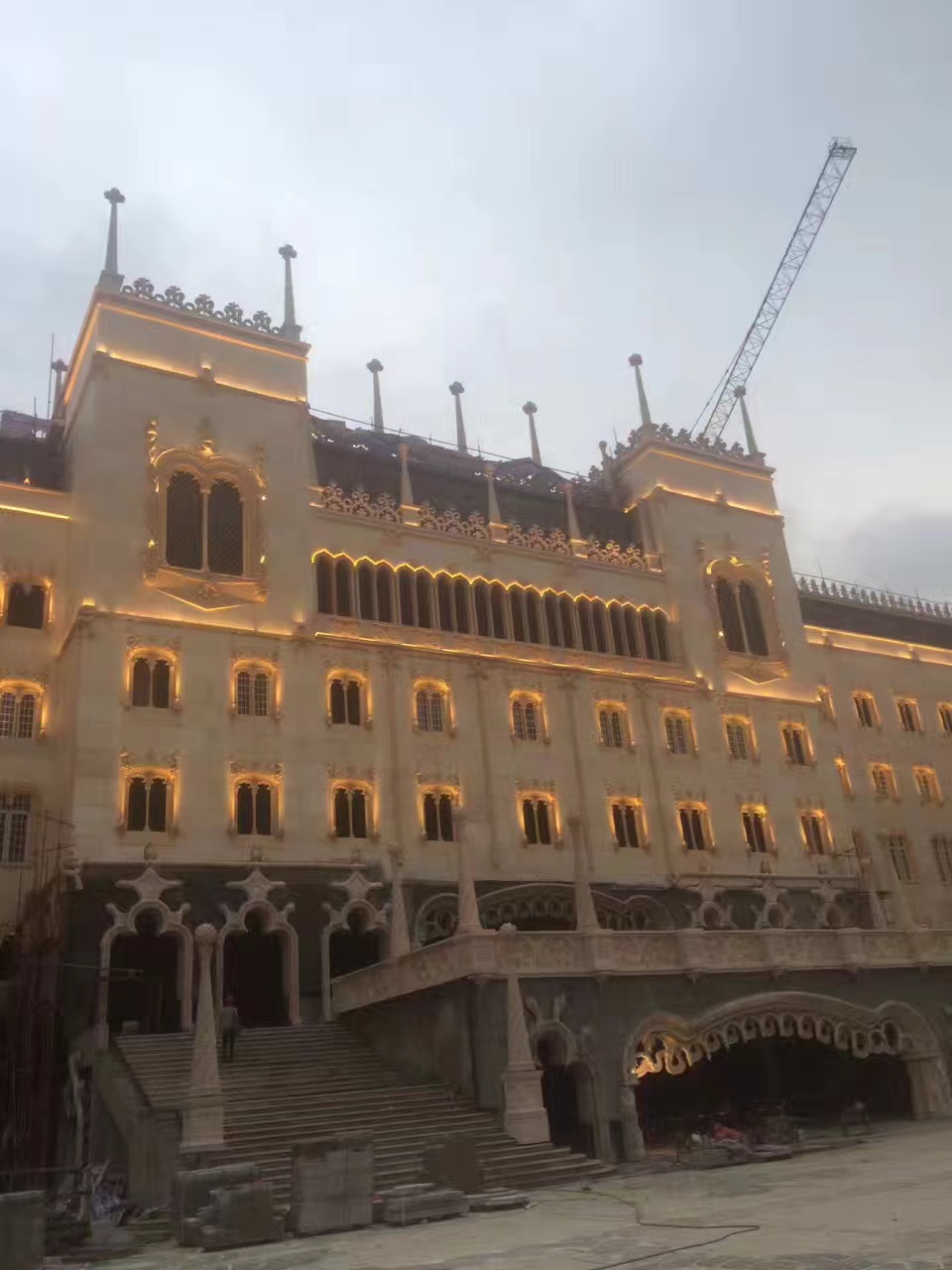 珠海庞都友谊广场